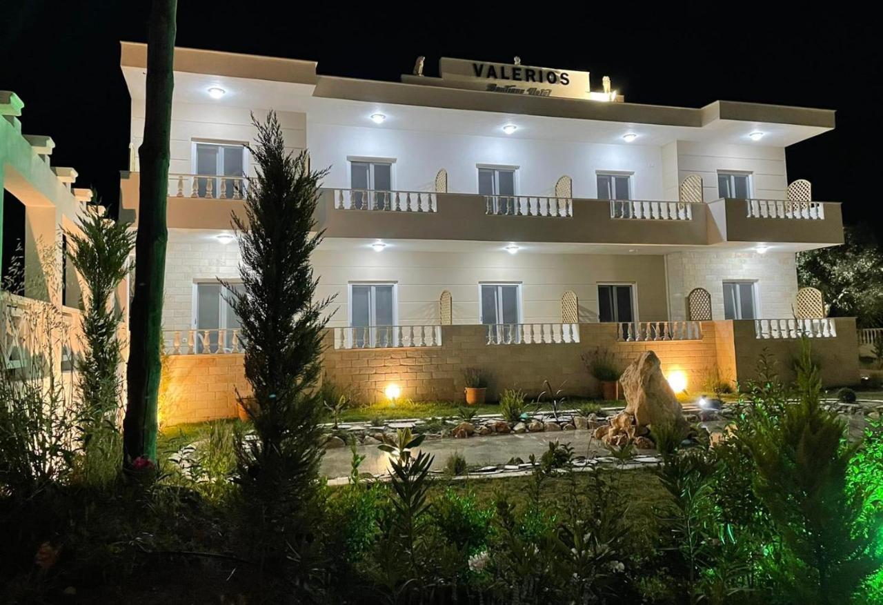 Hotel Valerios Kriopigi Exterior foto